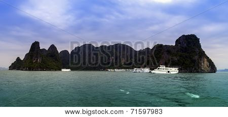 Island Panorama.