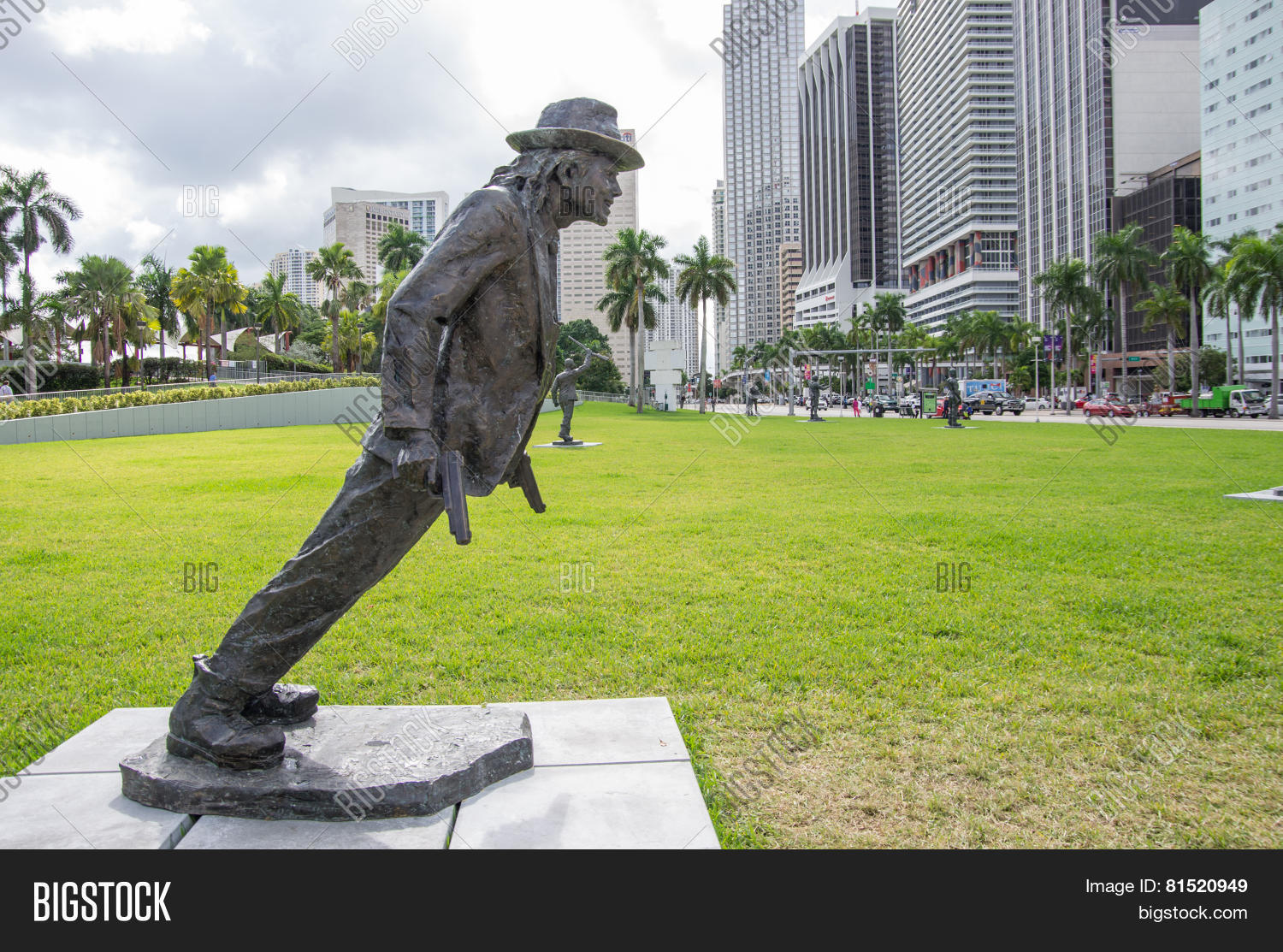 Michael Jackson Statue Image & Photo (Free Trial) | Bigstock