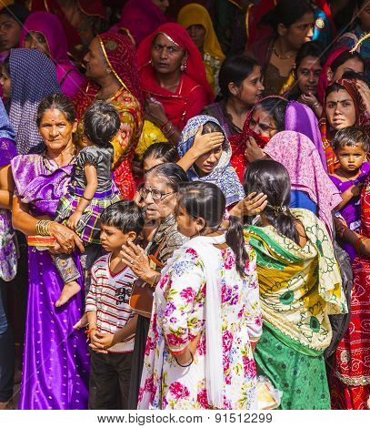 Indian Women Queue Up For Entrance To The Yearly Prozession