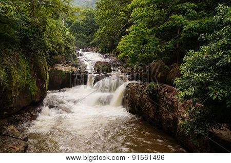 The beautiful waterfall.