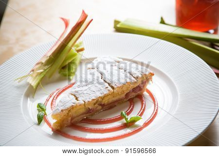 Rhubarb cake