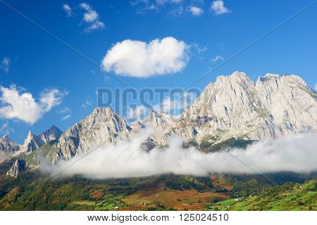 Peaks in Lescun Cirque. On the right Billare Peaks. Aspe Valley, Pyrenees, France.
