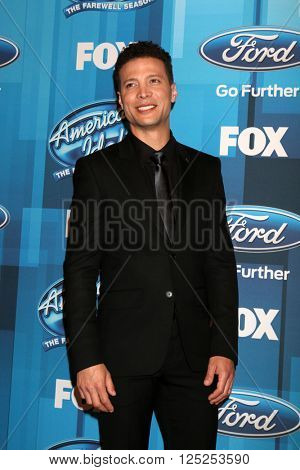 LOS ANGELES - APR 7:  Justin Guarini at the American Idol FINALE Arrivals at the Dolby Theater on April 7, 2016 in Los Angeles, CA