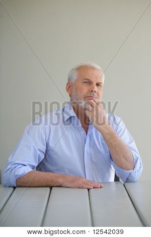 Porträt eines Mannes, Skeptisches senior