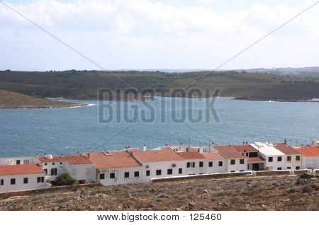 Fornells evleri ve Bay