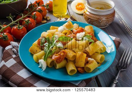 Rigatoni Pasta With Mozzarella And Tomato