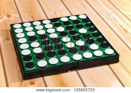 An Othello is the board game which can be enjoyed casually.