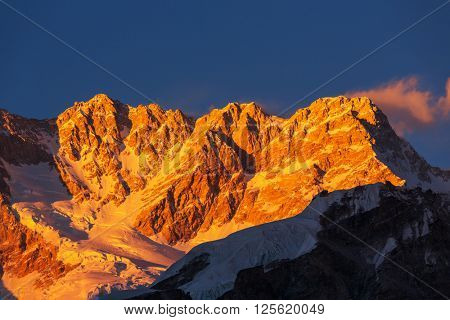 Scenic view of mountains, Kanchenjunga Region, Himalayas, Nepal.