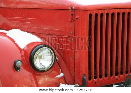 Carro antigo vermelho