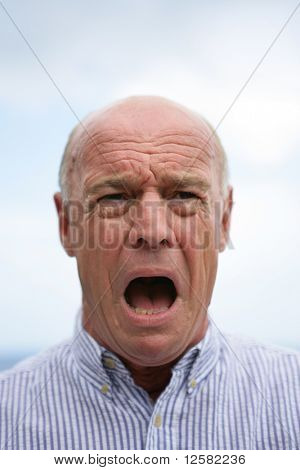 Portrét starší muže v panice