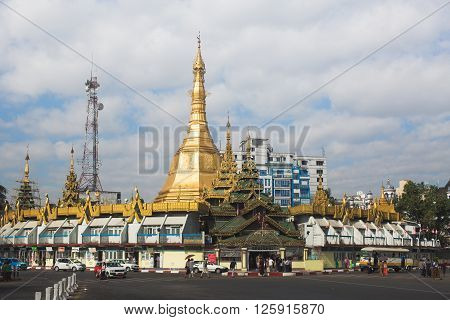 Sule Pagoda