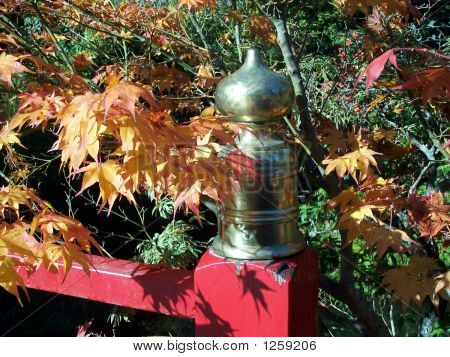 ornament mit Herbst Blätter