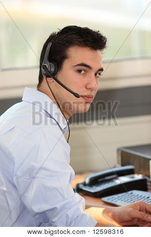 Porträt von einem Teleagenten