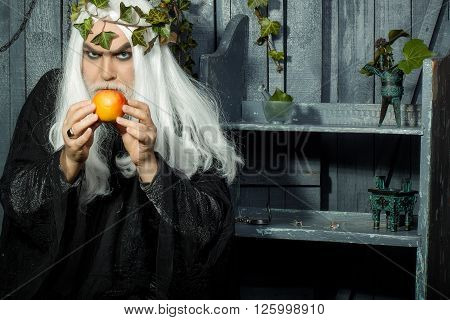 Zeus With Apples