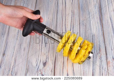 special tool, a knife for cutting pineapple rings