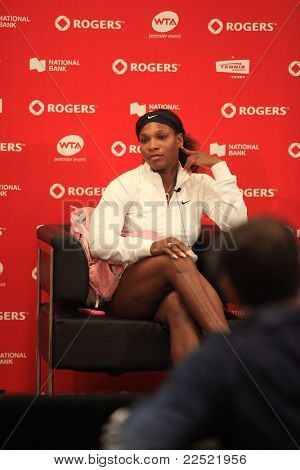 TORONTO: 12 SIERPNIA. Serena Williams w Rogers Cup 2011 na 12 sierpnia 2011 r. w Toronto, Kanada.