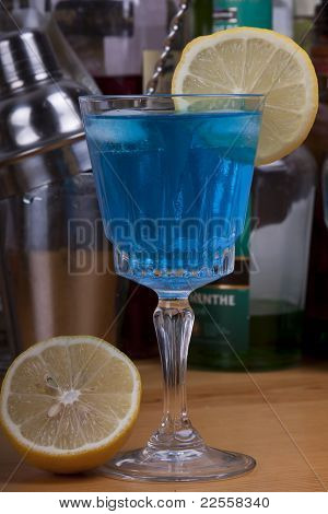 Gin & tonikum modrá