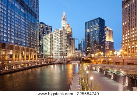 Chicago, Illinois, United States - May 04, 2011: A View Of Chicago River, Riverwalk And Office Build