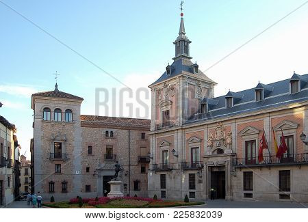 The Old Town Hall (casa De La Villa) And The House Of Cisneros (casa De Cisneros) Are Two Nice Examp