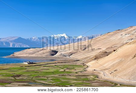 Tso Moriri Lake In Ladakh, North India. The Lake Is At An Altitude Of 4 595 M; It Is The Largest Of 