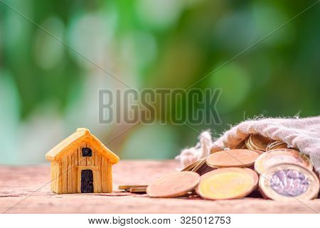 Bank, Building, Building Society Loan, Business, Buy, Cash, Coin, Concept, Conceptual, Credit, Curre