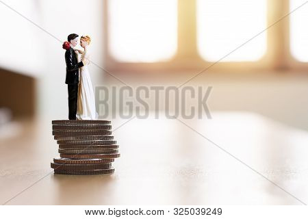 Financial Save Money For Wedding. Prepare For Marriage Expenses