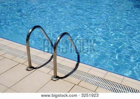 Swimingpool4