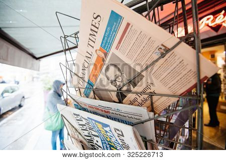 Paris, France - Sep 27, 2019: Jacques Chirac On Cover Of Financial Times Newspaper Following The Dea