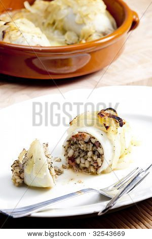 sépie s kroupy zapečené s cibulí