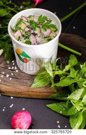 Russia St. Petersburg Greenbox 01102019 Okrosha Soup Fresh Cucumbers, Radish, Herbs, In A Cardboard 