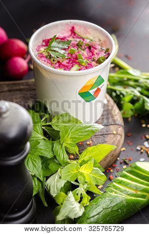 Russia St. Petersburg Greenbox 01102019 Beetroot Soup With Beets, Fresh Cucumbers, Greens, In Cardbo