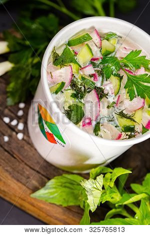 Russia St. Petersburg Greenbox 01102019 Okrosha Soup Fresh Cucumbers, Radish, Herbs, In A Cardboard 