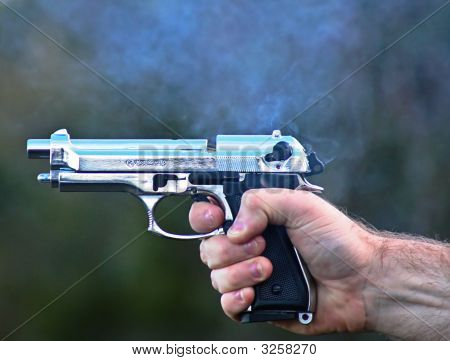 Pistolet jest zwolniony
