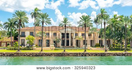 Luxurious Mansion In Miami Beach, Florida, Usa