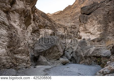 Mosaic Canyon Trail Continues Through The Large Boulder Jam In Death Valley National Park