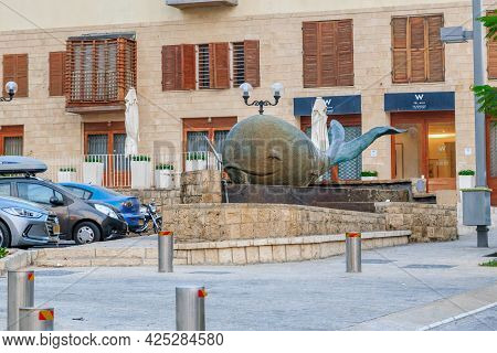 Tel  Aviv, Israel - September 19, 2017: This Is The Leviathan Fountain Sculpture By Ilana Gur In Old