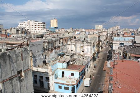 Oud Havana uitzicht vanaf een hoog dak (V)
