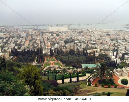 Luftbild der Stadt Haifa & der Bahai Center, Israel