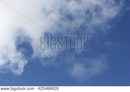 White Cloud Textures with Blue Sky, Fluffy White Cloud Shapes, Cloud Backgrounds