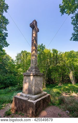 Dead Mans' Plack,harewood Forest,hampshire,united Kingdom.
