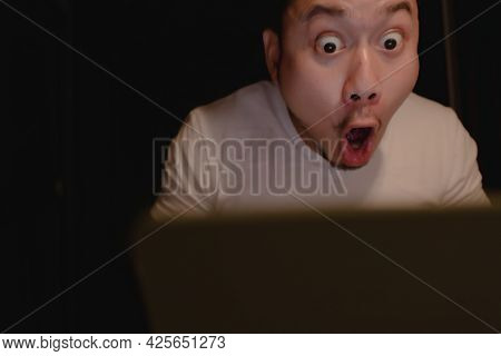 Computer Shock Face Shocked Surprised Face Image & Photo (Free Trial) | Bigstock