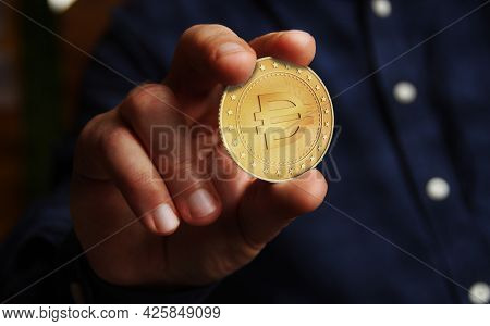 Dai Stablecoin Cryptocurrency Symbol Golden Coin Illustration