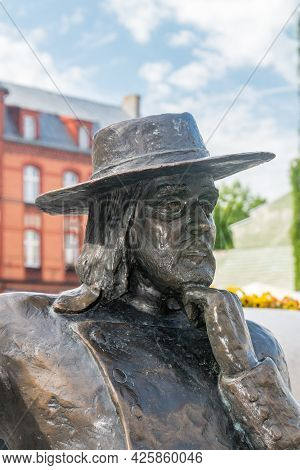 Swiebodzin, Poland - June 1, 2021: Detail Of Czeslaw Niemen Memorial Bench In Old Town Of Swiebodzin