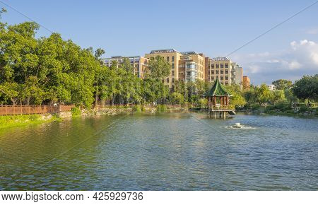 Taipei, Taiwan - Aug 8, 2018 : Drunken Moon Lake Of National Taiwan University Against Blue Sky In T