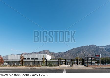 De Doorns, South Africa - April 20, 2021: A Street Scene, With Hexvallei High School, In De Doorns I