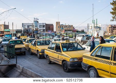 Taxis wait for customers