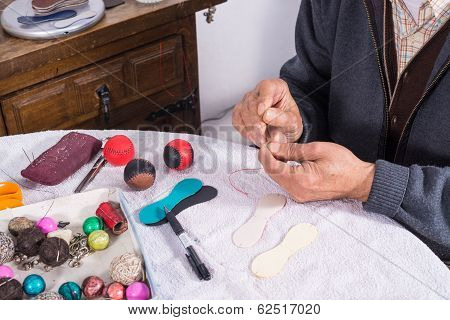 Sewing Traditional Sport Balls