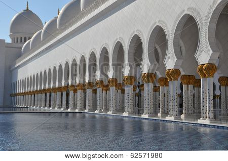 Sheikh Zayed Grand Mosque in Abu Dhabi, UAE