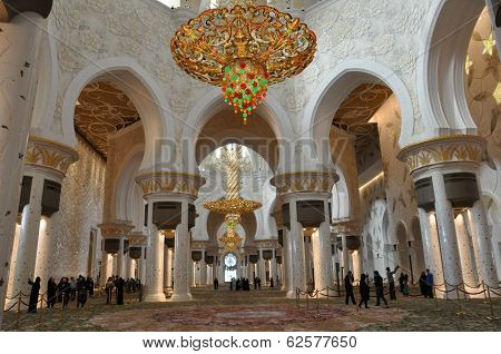Sheikh Zayed Grand Mosque in Abu Dhabi, UAE