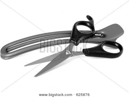 PIN an Haar und Schere